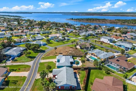 11 Seabridge Drive Ormond Beach FL 32176