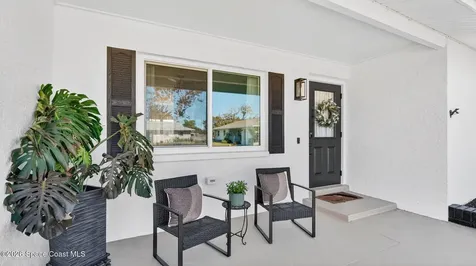 425 Via Valencia Court Merritt Island FL 32953