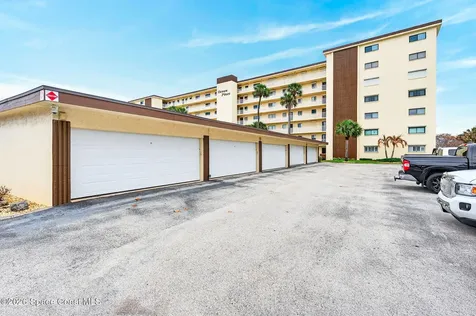 55 N 4th Street Cocoa Beach FL 32931