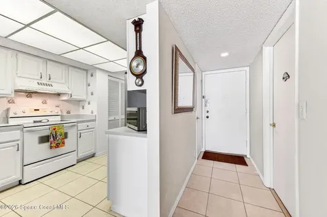 55 N 4th Street Cocoa Beach FL 32931