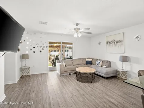 526 Hancock Street SW Palm Bay FL 32908