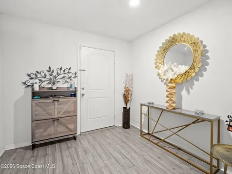 526 Hancock Street SW Palm Bay FL 32908