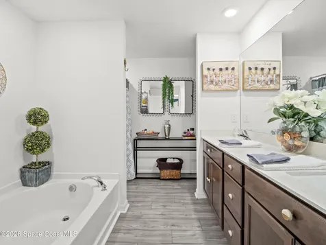 526 Hancock Street SW Palm Bay FL 32908