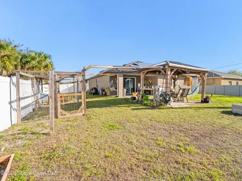 526 Hancock Street SW Palm Bay FL 32908