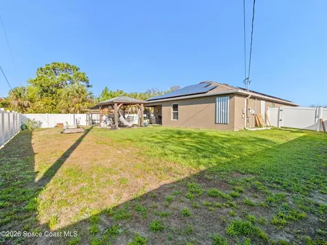 526 Hancock Street SW Palm Bay FL 32908