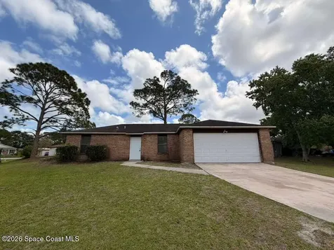 1395 Cox Avenue NW Palm Bay FL 32907
