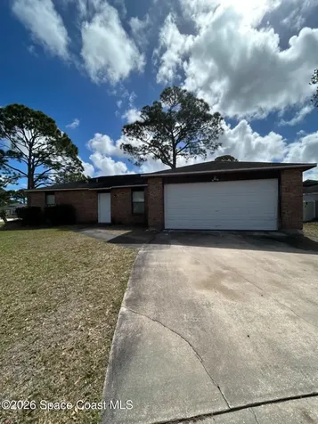 1395 Cox Avenue NW Palm Bay FL 32907