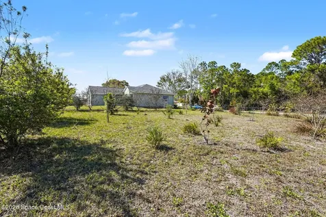 938 Commerce Road SE Palm Bay FL 32909