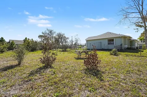 938 Commerce Road SE Palm Bay FL 32909