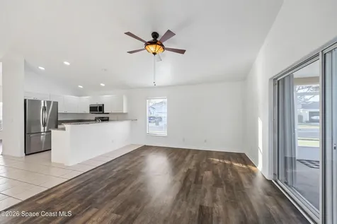 2140 Chinaberry Circle SE Palm Bay FL 32909