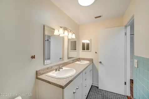 901 S Palm Avenue Indialantic FL 32903