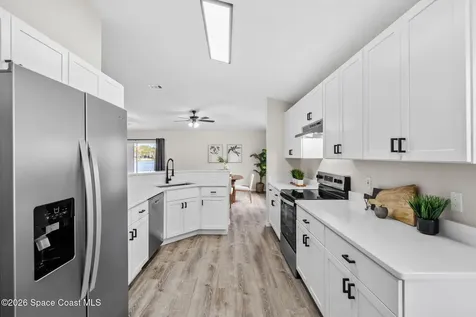 1763 Vista Lake Circle Melbourne FL 32904