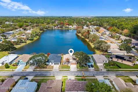 1763 Vista Lake Circle Melbourne FL 32904