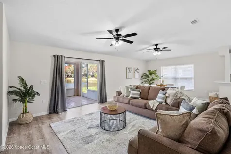 1763 Vista Lake Circle Melbourne FL 32904