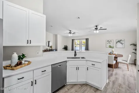 1763 Vista Lake Circle Melbourne FL 32904