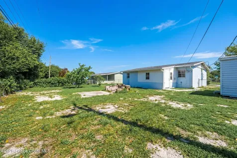 405 Lakeview Avenue Titusville FL 32796