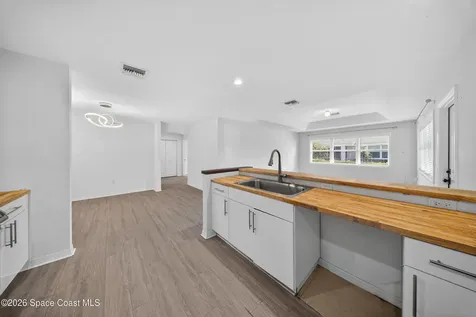 1812 E Sanderling Lane Fort Pierce FL 34982