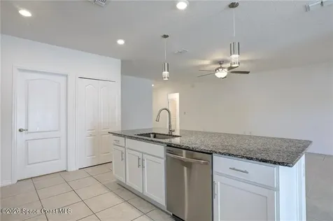 406 Easy Street Sebastian FL 32958