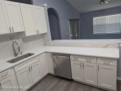 1330 Castel Place SE Palm Bay FL 32909