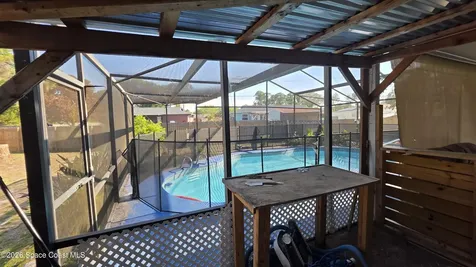 142 Tudor Road SW Palm Bay FL 32908