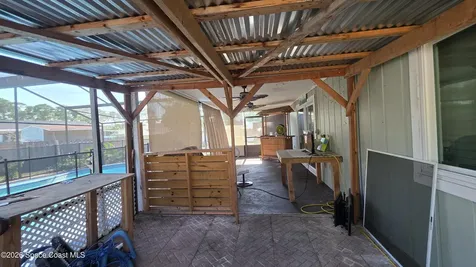 142 Tudor Road SW Palm Bay FL 32908