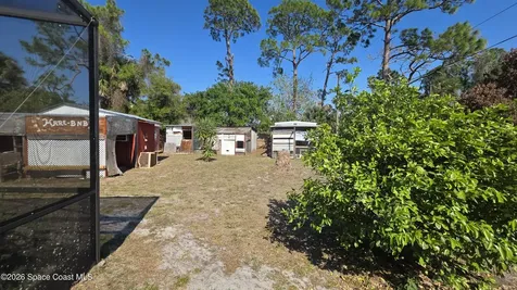 142 Tudor Road SW Palm Bay FL 32908