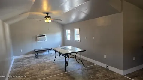 142 Tudor Road SW Palm Bay FL 32908