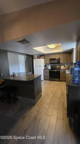 142 Tudor Road SW Palm Bay FL 32908
