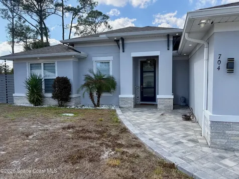 704 Griffin Avenue SW Palm Bay FL 32908