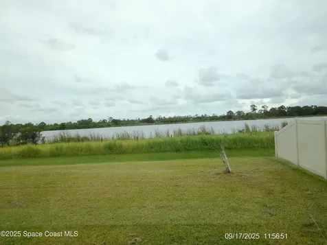 2073 Farmhouse Road SE Palm Bay FL 32909