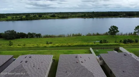 2073 Farmhouse Road SE Palm Bay FL 32909