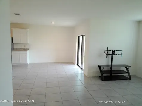 2073 Farmhouse Road SE Palm Bay FL 32909