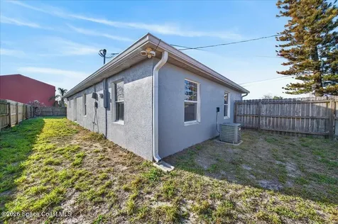 907 School Street Cocoa FL 32922