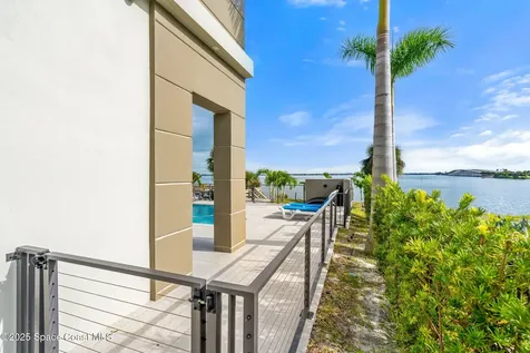 1809 Riverview Drive Melbourne FL 32901