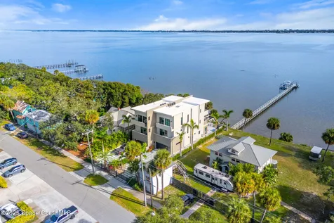 1809 Riverview Drive Melbourne FL 32901