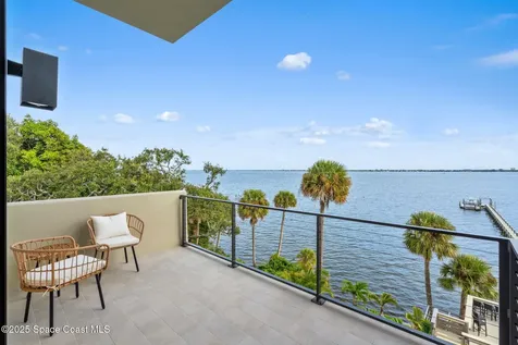 1807 Riverview Drive Melbourne FL 32901