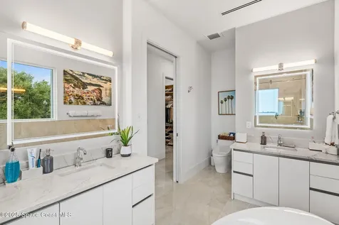 1807 Riverview Drive Melbourne FL 32901
