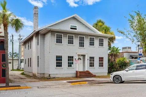 814 E New Haven Avenue Melbourne FL 32901