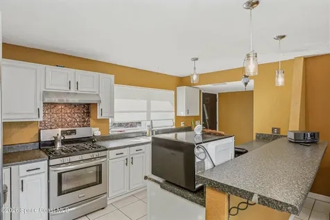 110 Lagoon Avenue Melbourne FL 32901