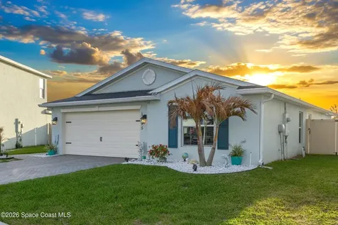 1995 Diablo Circle SW Palm Bay FL 32908