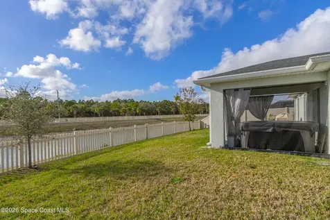 1995 Diablo Circle SW Palm Bay FL 32908