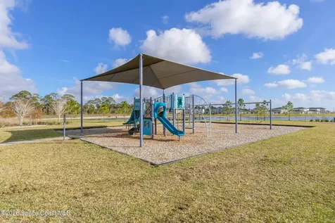 1995 Diablo Circle SW Palm Bay FL 32908