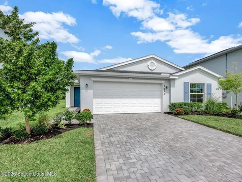 1995 Diablo Circle SW Palm Bay FL 32908
