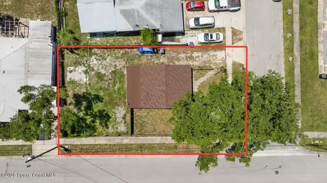 215 N Grannis Avenue Titusville FL 32796