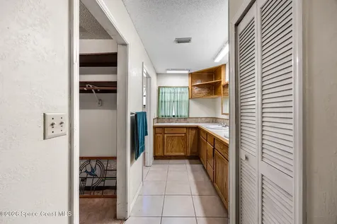 4651 N Friday Circle Cocoa FL 32926
