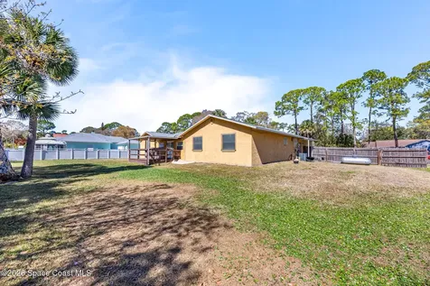 4651 N Friday Circle Cocoa FL 32926