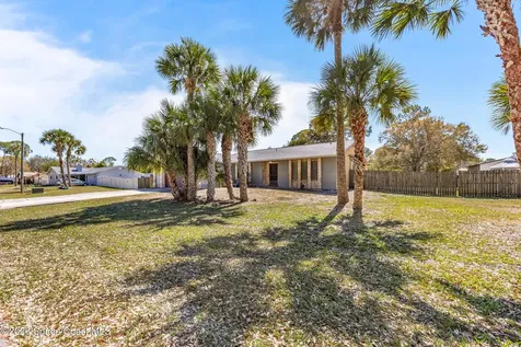 4651 N Friday Circle Cocoa FL 32926
