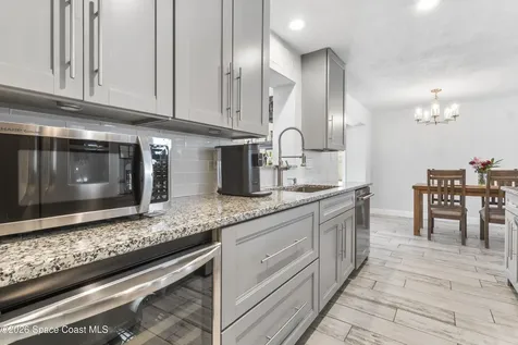 250 Harbour Drive E Indian Harbour Beach FL 32937