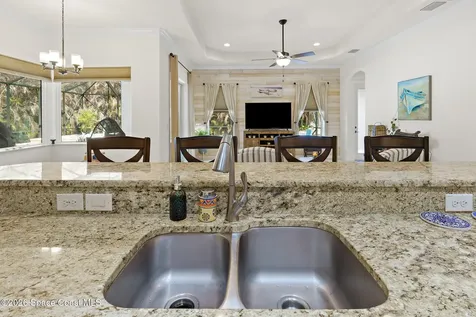 111 Via Catalano Court NE Palm Bay FL 32907