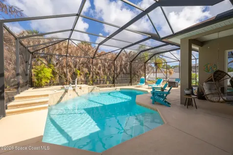 111 Via Catalano Court NE Palm Bay FL 32907